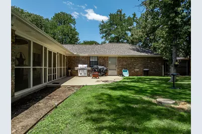101 Lost Oaks Drive, Waco, TX 76705 - Photo 7
