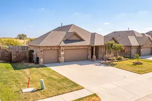 3448 Chloe Ave, Krum, TX 76249 - Photo 3