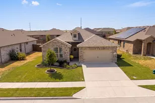 146 Hawksbill Ln, Rhome, TX 76078 - Photo 3