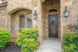 1325 Bluff Springs Dr, Fort Worth, TX 76052 - Photo 5