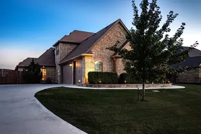1325 Bluff Springs Drive, Fort Worth, TX 76052 - Photo 3
