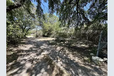 1001 NW Loraine Street, Fort Worth, TX 76106 - Photo 9