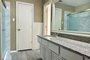 1908 Tree House Ln, Plano, TX 75023 - Photo 11