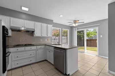 1908 Treehouse Lane, Plano, TX 75023 - Photo 5
