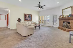 5235 Clover Haven St, Dallas, TX 75227 - Photo 9