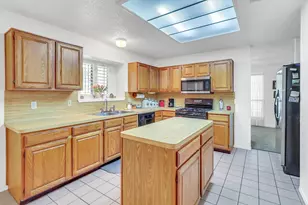5235 Clover Haven St, Dallas, TX 75227 - Photo 21