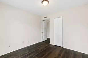 1129 Lombardy Dr, Plano, TX 75023 - Photo 9