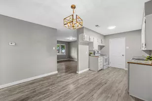 311 S Barbara St, Lacy Lakeview, TX 76705 - Photo 5