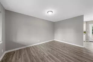 311 S Barbara St, Lacy Lakeview, TX 76705 - Photo 19