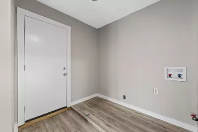 311 S Barbara Street, Lacy Lakeview, TX 76705 - Photo 9