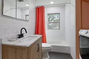 2219 Carnes St, Dallas, TX 75208 - Photo 13