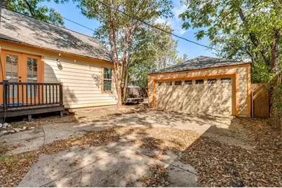 2219 Carnes Street, Dallas, TX 75208 - Photo 15