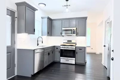 700 Martinique Avenue, Dallas, TX 75223 - Photo 5
