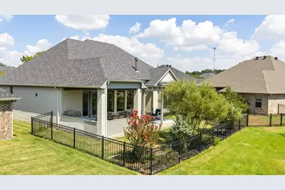 1109 Aviara Court, Granbury, TX 76048 - Photo 31