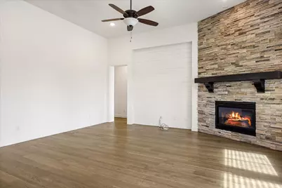 1109 Aviara Court, Granbury, TX 76048 - Photo 15