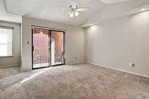 3261 Donnelly Cir, Fort Worth, TX 76107 - Photo 9