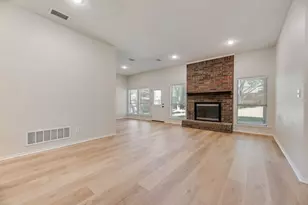 9021 Lakepointe Ave, Rowlett, TX 75088 - Photo 5