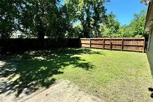 1715 Hemphill St, Greenville, TX 75401 - Photo 11