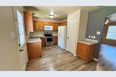 1715 Hemphill Street, Greenville, TX 75401 - Photo 5