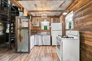 351 County Rd 2274, Telephone, TX 75488 - Photo 13