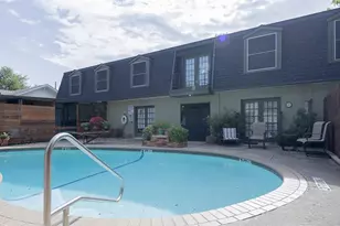 1717 N Locust St, Denton, TX 76201 - Photo 3