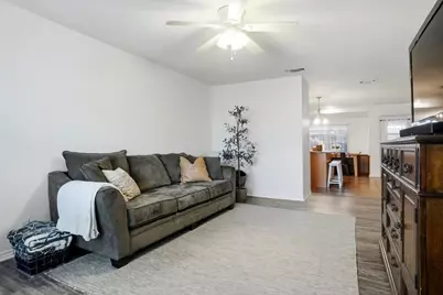 5006 Lake Shore Drive, Waco, TX 76710 - Photo 5