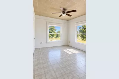412 Dalton Street, Hillsboro, TX 76645 - Photo 3