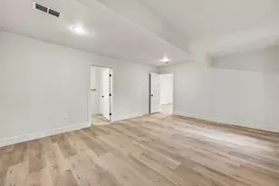 13706 Janwood Ln, Farmers Branch, TX 75234 - Photo 15