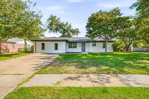 13706 Janwood Ln, Farmers Branch, TX 75234 - Photo 3