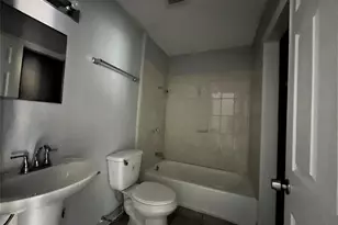 2020 Nomas St, Dallas, TX 75212 - Photo 15