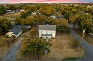 202 N Kickapoo St, Lipan, TX 76462 - Photo 35