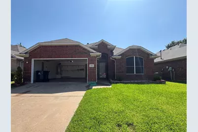 6711 Kinross Drive, Arlington, TX 76002 - Photo 1