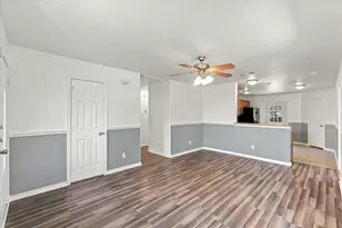 1614 S Montgomery St, Sherman, TX 75090 - Photo 7