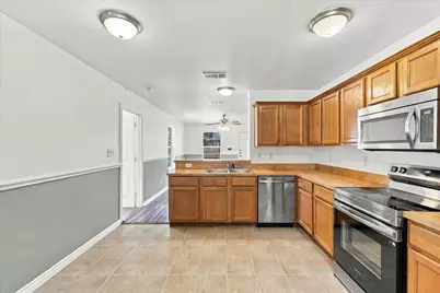 1614 S Montgomery Street, Sherman, TX 75090 - Photo 11