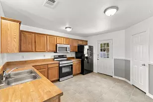1614 S Montgomery St, Sherman, TX 75090 - Photo 9