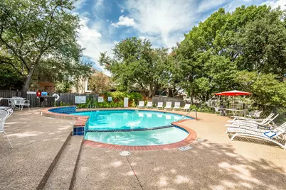 2925 Country Place Circle, Carrollton, TX 75006 - Photo 37