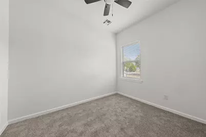 2415 S 9th Street, Waco, TX 76706 - Photo 9