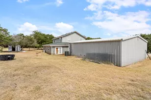 4600 Hunters Glen Ct, Granbury, TX 76048 - Photo 5