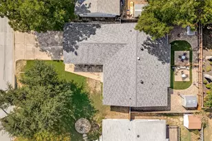 403 E Franklin St, Grapevine, TX 76051 - Photo 23