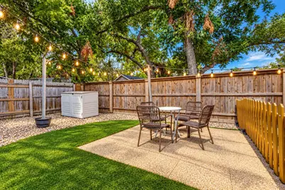 403 E Franklin Street, Grapevine, TX 76051 - Photo 19