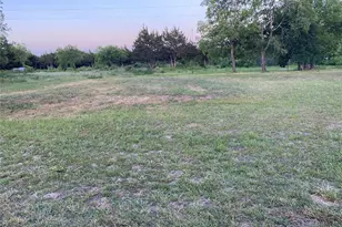 400 E Oakdale St, Keene, TX 76059 - Photo 1