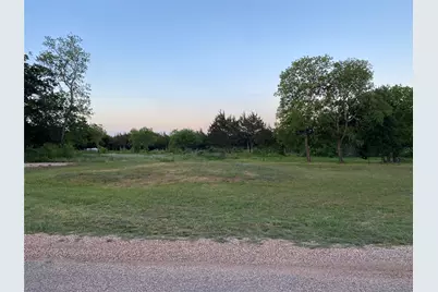 400 E Oakdale Street, Keene, TX 76059 - Photo 3