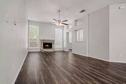 5612 Greenwich Drive, Arlington, TX 76018 - Photo 3