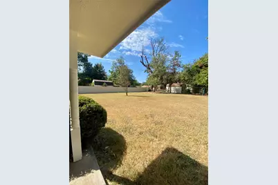 805 Lynn Street, Bonham, TX 75418 - Photo 27