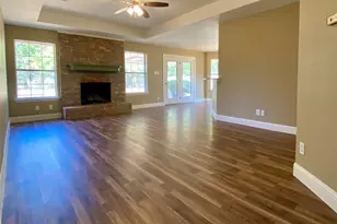 805 Lynn St, Bonham, TX 75418 - Photo 3