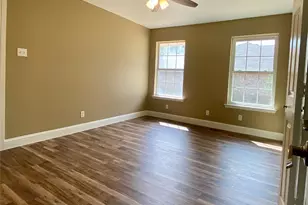 805 Lynn St, Bonham, TX 75418 - Photo 13