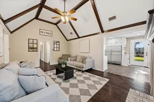 101 Randy Rd, Pecan Hill, TX 75165 - Photo 7