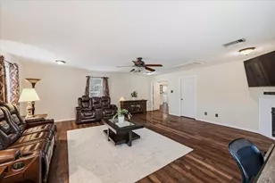 101 Randy Rd, Pecan Hill, TX 75165 - Photo 9