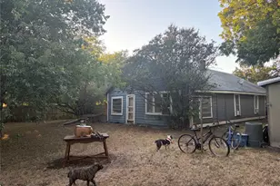 112 E Indiana Ave, Midlothian, TX 76065 - Photo 9