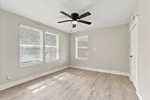 2842 Harlandale Ave, Dallas, TX 75216 - Photo 5